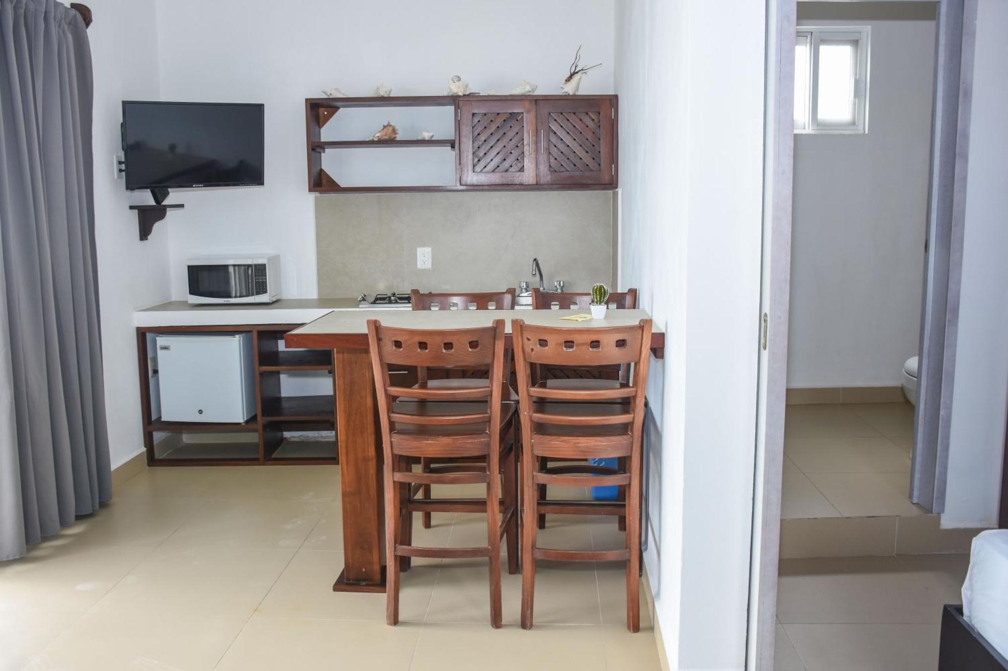 El Fuerte Beach Apartments Mahahual Bagian luar foto